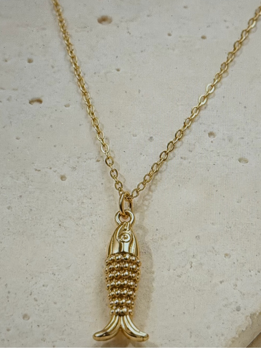 18 Kt Gold Plated Fish Pendant Necklace - NWT